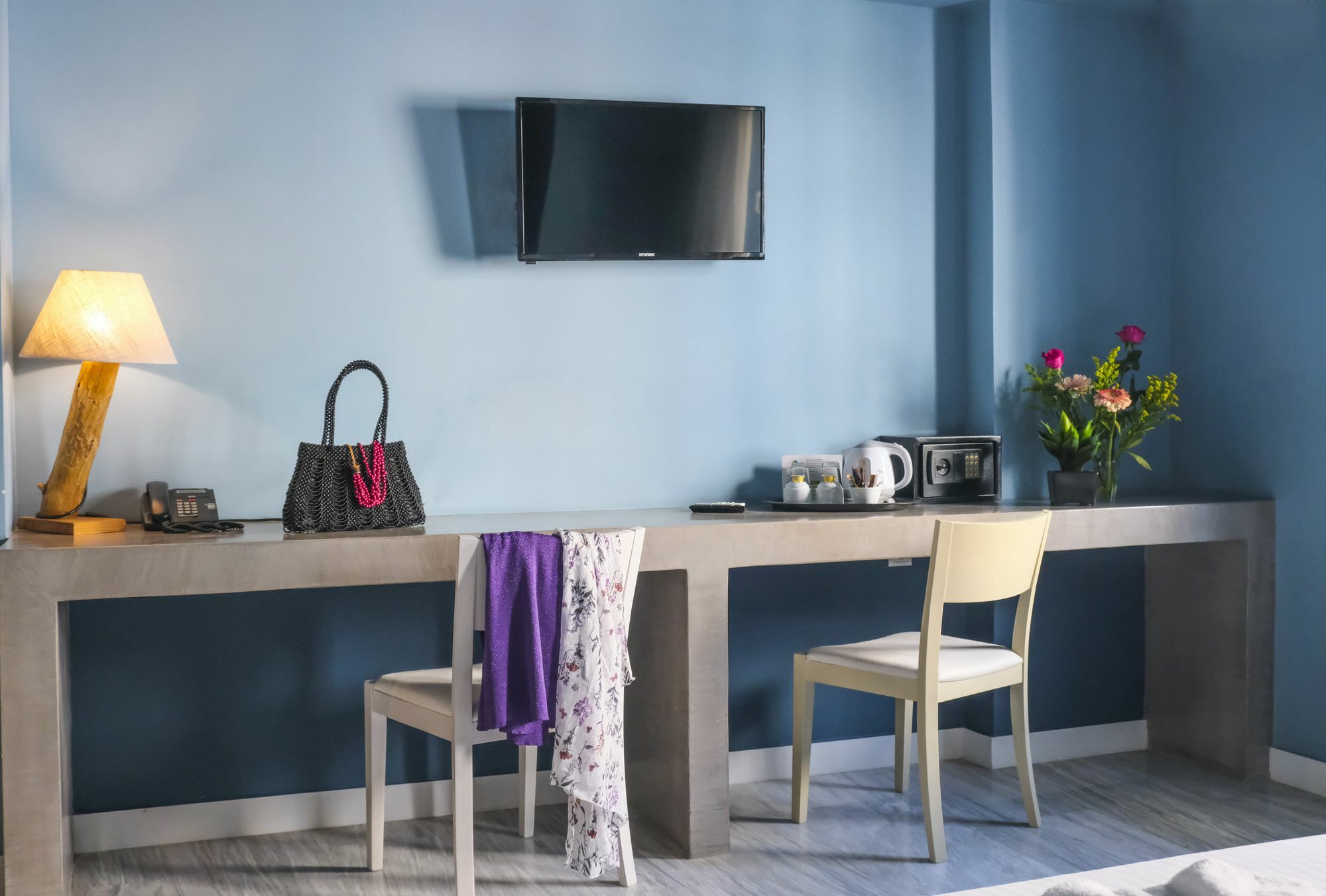 Lotus Center Apartments Athena Bagian luar foto